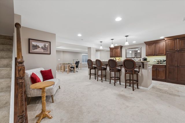 29 Glacier Circle, South Barrington, IL 60010