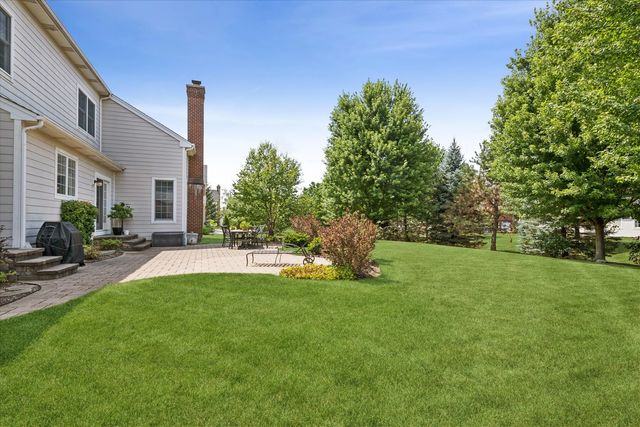 29 Glacier Circle, South Barrington, IL 60010