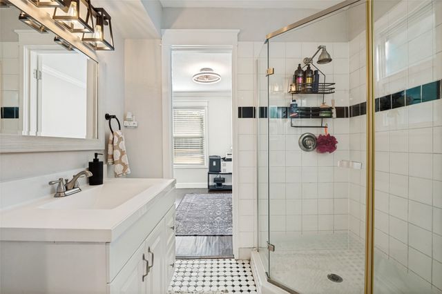 407 Floyd Street, Waxahachie, TX 75165
