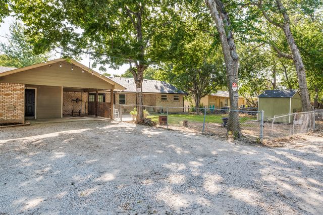 407 Floyd Street, Waxahachie, TX 75165