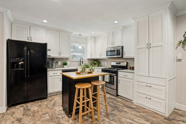407 Floyd Street, Waxahachie, TX 75165