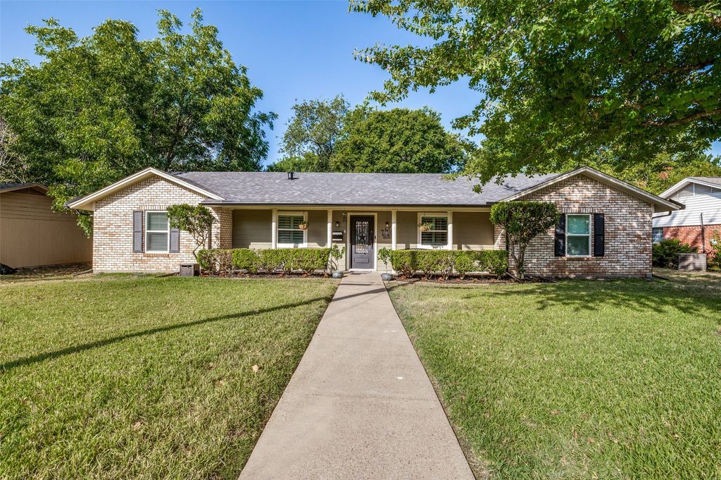 407 Floyd Street, Waxahachie, TX 75165