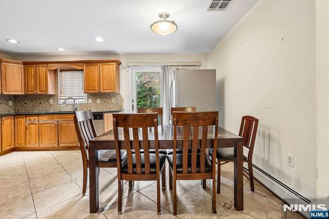696 West End Avenue 2, Cliffside Park, NJ 07010