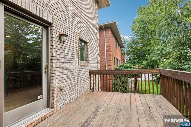 696 West End Avenue 2, Cliffside Park, NJ 07010
