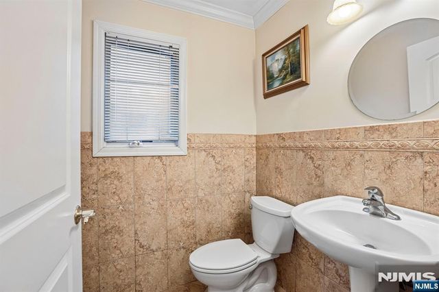 696 West End Avenue 2, Cliffside Park, NJ 07010