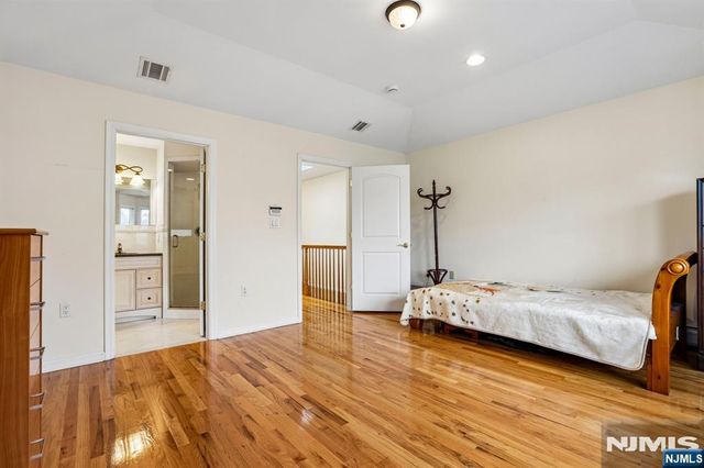 696 West End Avenue 2, Cliffside Park, NJ 07010
