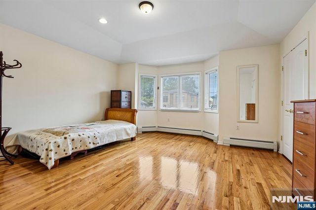 696 West End Avenue 2, Cliffside Park, NJ 07010