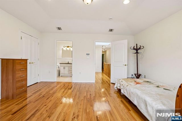 696 West End Avenue 2, Cliffside Park, NJ 07010