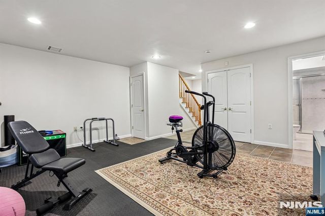 696 West End Avenue 2, Cliffside Park, NJ 07010