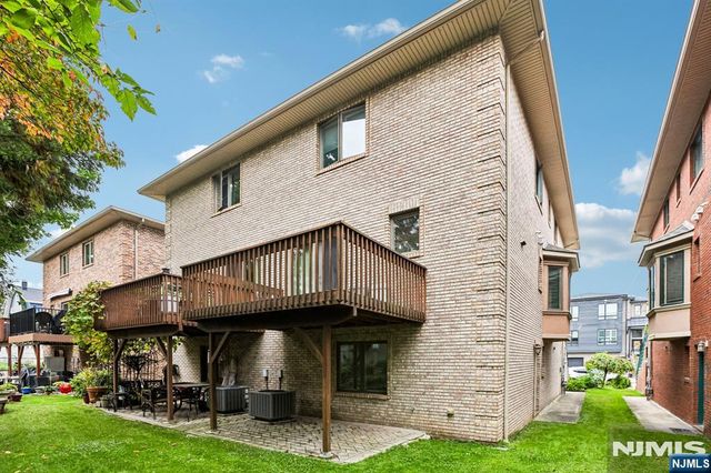 696 West End Avenue 2, Cliffside Park, NJ 07010