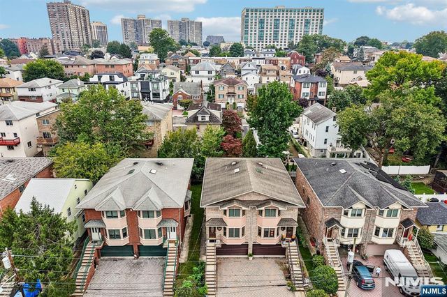 696 West End Avenue 2, Cliffside Park, NJ 07010