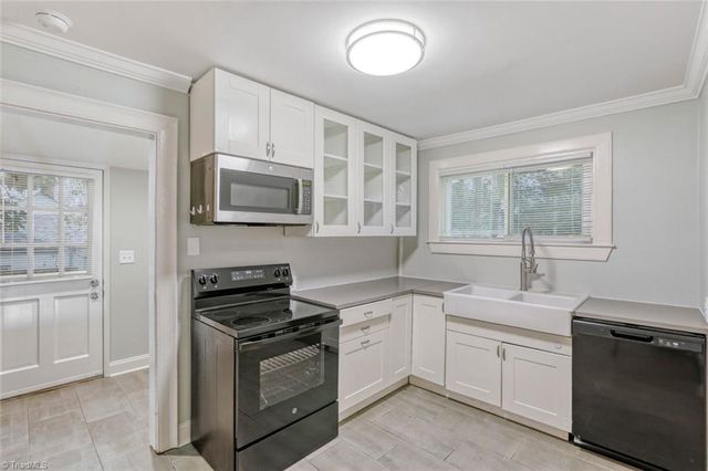 1223 Brookwood Drive, Winston-salem, NC 27106