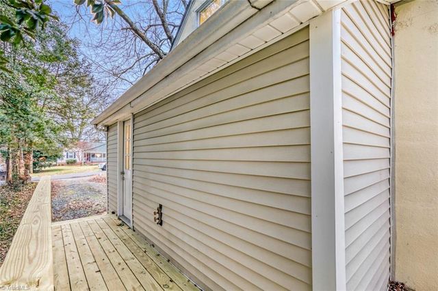 1223 Brookwood Drive, Winston-salem, NC 27106