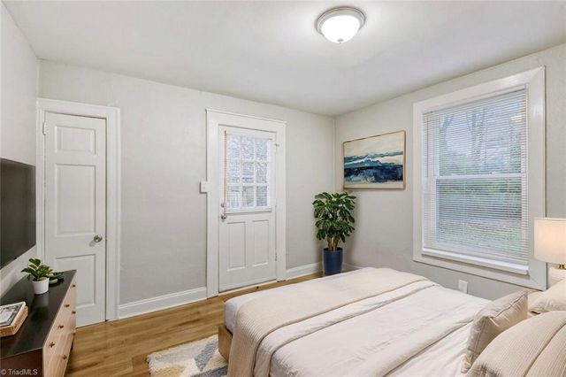 1223 Brookwood Drive, Winston-salem, NC 27106