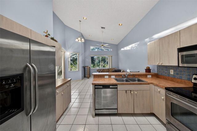 693 NW 46th Avenue, Deerfield Beach, FL 33442