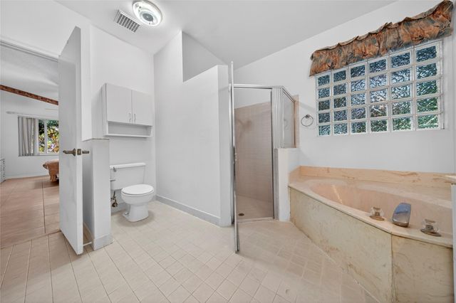 693 NW 46th Avenue, Deerfield Beach, FL 33442