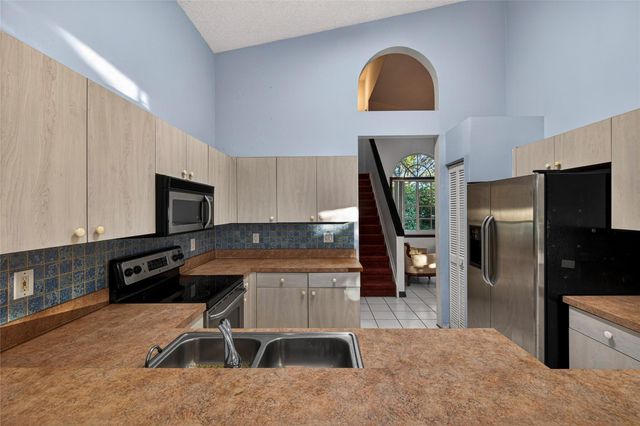 693 NW 46th Avenue, Deerfield Beach, FL 33442