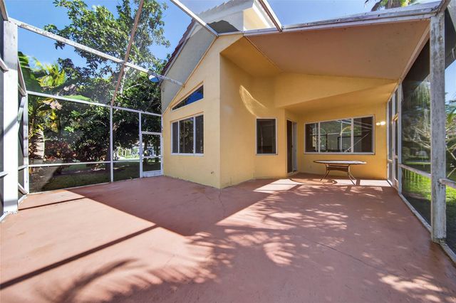 693 NW 46th Avenue, Deerfield Beach, FL 33442