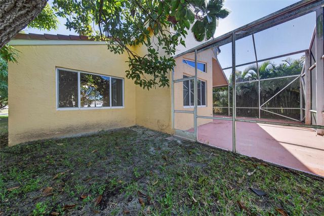 693 NW 46th Avenue, Deerfield Beach, FL 33442
