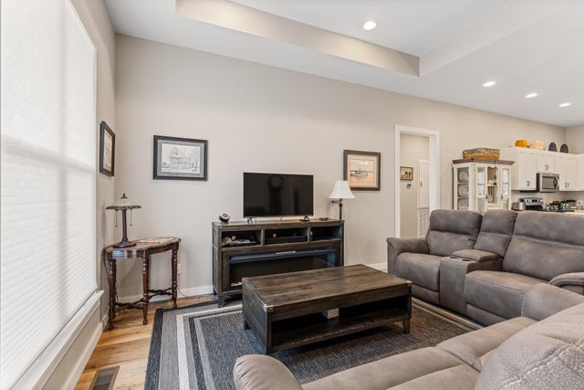 100 Shadows Lawn Drive, Athens, TN 37303