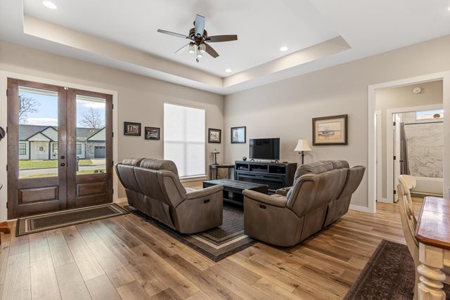 100 Shadows Lawn Drive, Athens, TN 37303