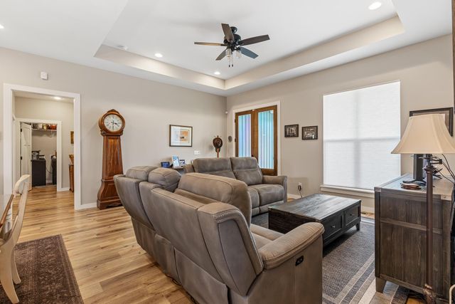 100 Shadows Lawn Drive, Athens, TN 37303