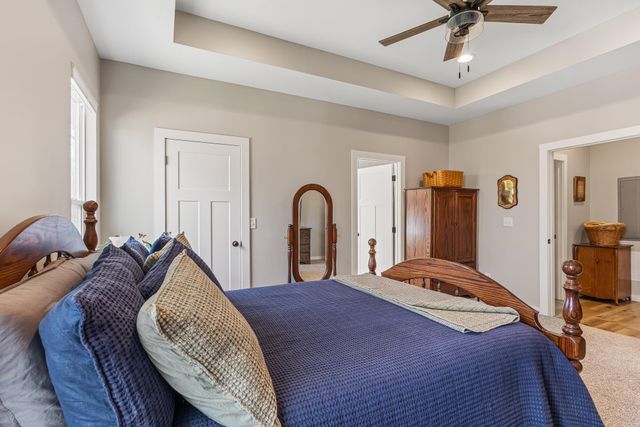 100 Shadows Lawn Drive, Athens, TN 37303