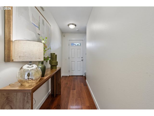 1020 Nw 1ST Ave, Canby, OR 97013