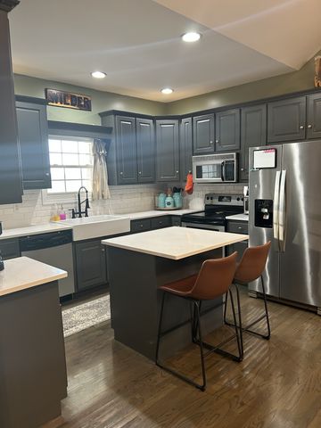 999 Sherrill Rd, Decherd, TN 37324