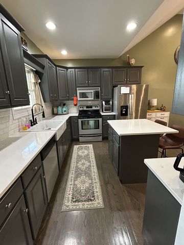 999 Sherrill Rd, Decherd, TN 37324