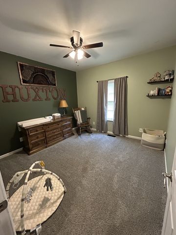 999 Sherrill Rd, Decherd, TN 37324