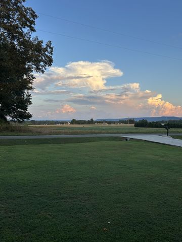 999 Sherrill Rd, Decherd, TN 37324