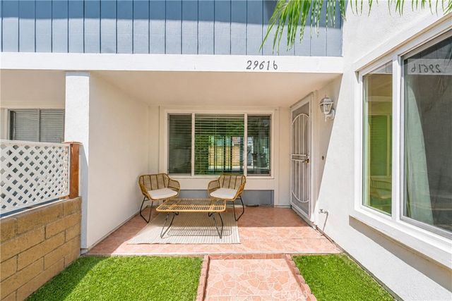 29616 Oakwood Ct, San Juan Capistrano, CA 92675