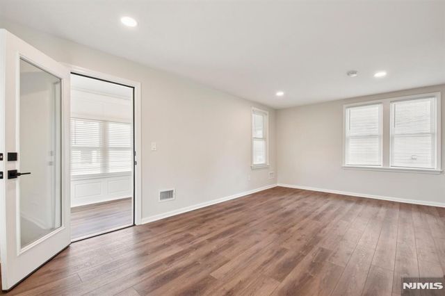 567 S Broad Street, Glen Rock, NJ 07452