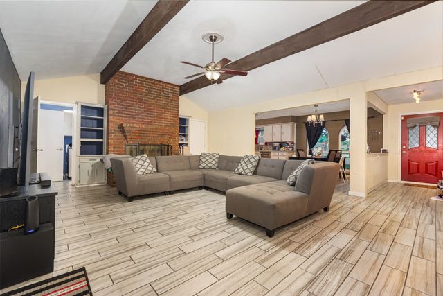 801 Daventry Drive, Garland, TX 75040