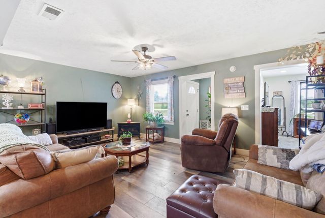 915 Richmond Road Loop 1, Lancaster, KY 40444