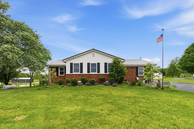 915 Richmond Road Loop 1, Lancaster, KY 40444
