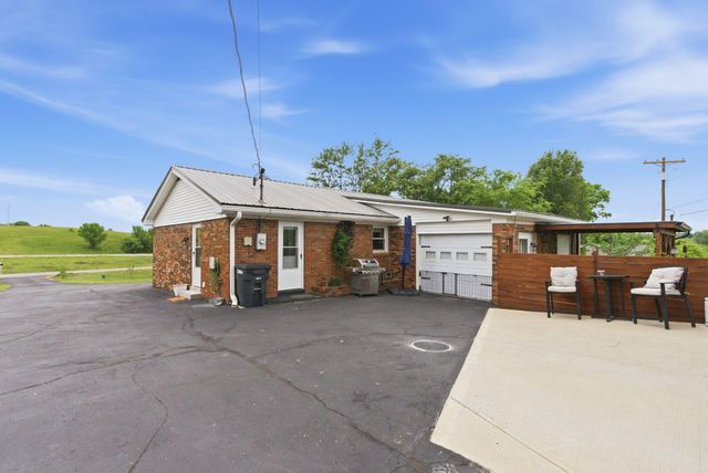 915 Richmond Road Loop 1, Lancaster, KY 40444