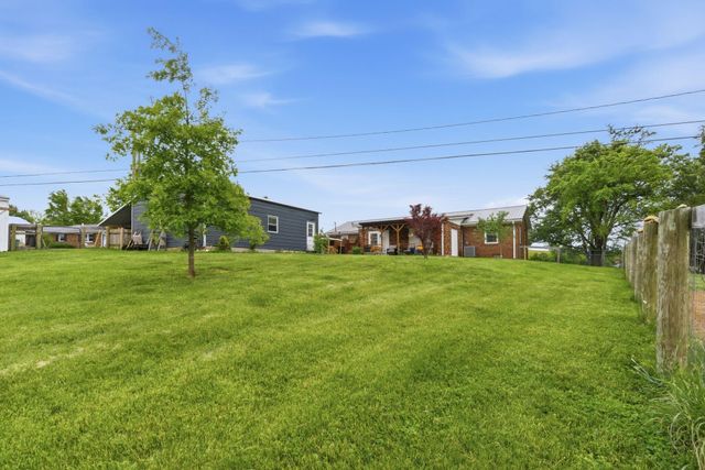 915 Richmond Road Loop 1, Lancaster, KY 40444