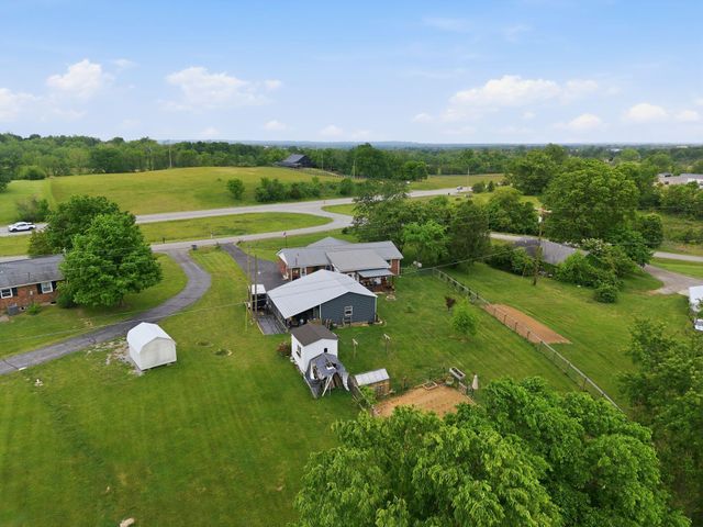 915 Richmond Road Loop 1, Lancaster, KY 40444