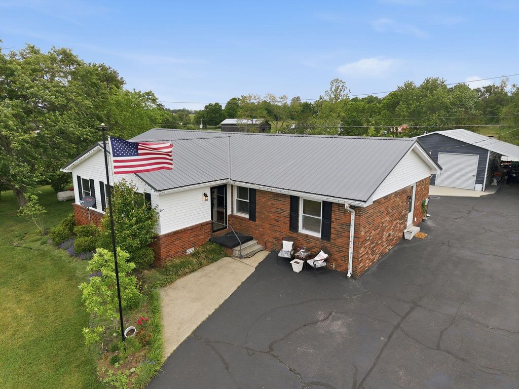 915 Richmond Road Loop 1, Lancaster, KY 40444