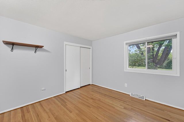 3745 Pilgrim ROAD, Brookfield, WI 53005