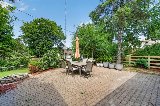 3745 Pilgrim ROAD, Brookfield, WI 53005