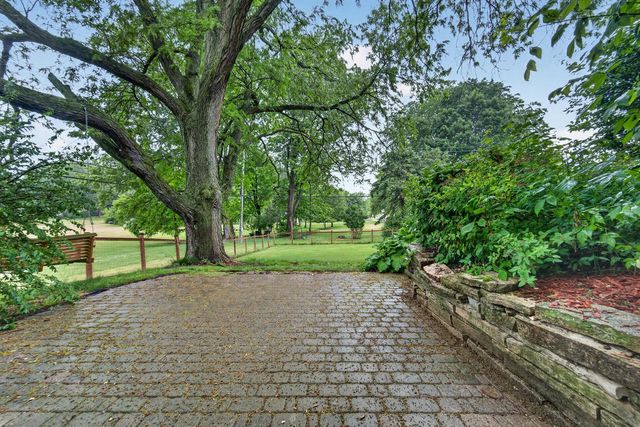 3745 Pilgrim ROAD, Brookfield, WI 53005