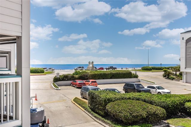 6102 Seawall Boulevard 114, Galveston, TX 77551