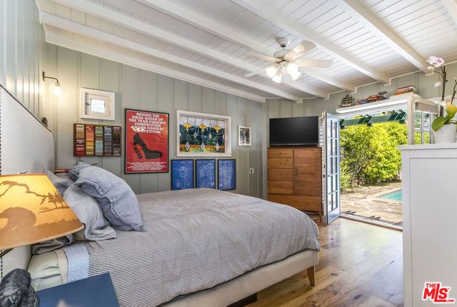 5232 Irvine Avenue, North Hollywood, CA 91601