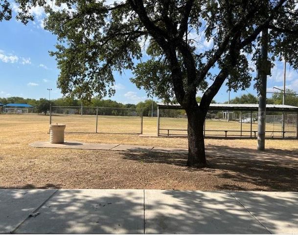 6112 Larch TER, Austin, TX 78741