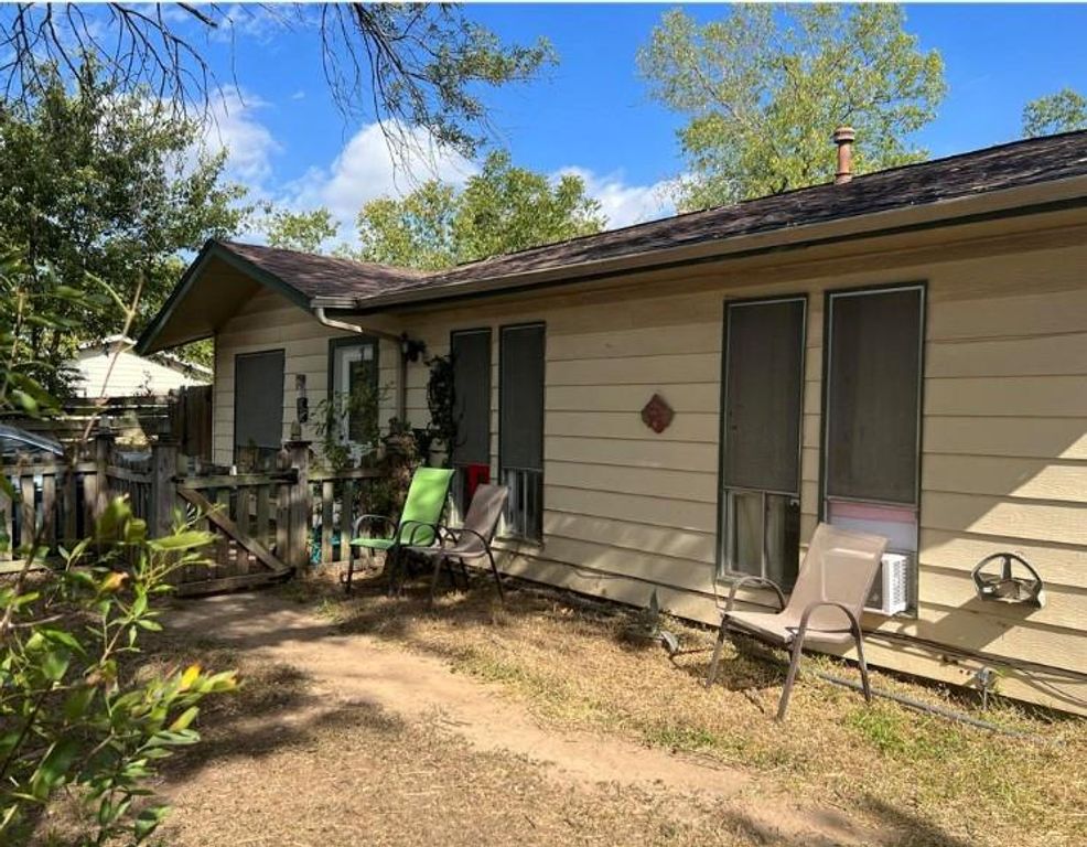 6112 Larch TER, Austin, TX 78741
