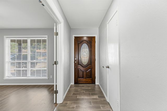 604 E Mitchell Street, Arlington, TX 76010