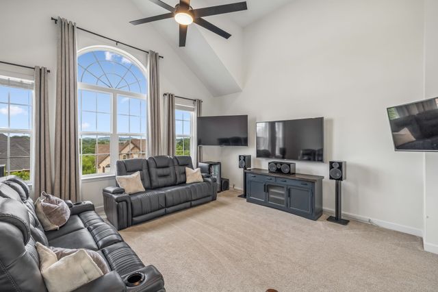 118 Manor Way, Hendersonville, TN 37075